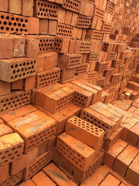 曦運建材 多孔磚銷售與裝飾材料的專業(yè)之選