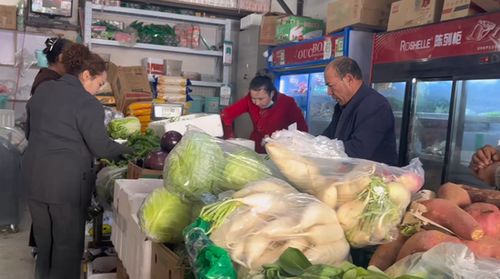 小攤位蝶變大產(chǎn)業(yè) 民豐縣誠信經(jīng)營(yíng)的致富之路